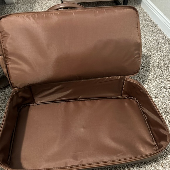 Beis Maple Weekender Bag - Picture 4 of 4